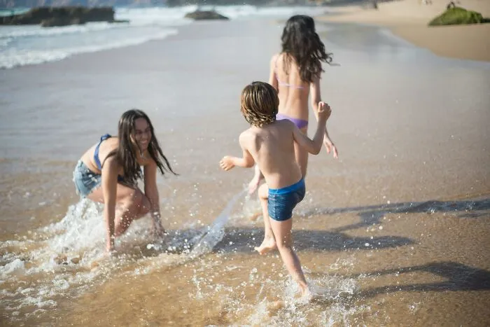 24 Bare Truths About Nudist Lifestyle, Shared By Proponents Online