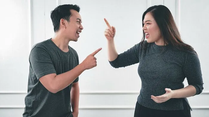 30 Of The Most Satirical Posts from The “WomenInMaleFields” Viral Trend