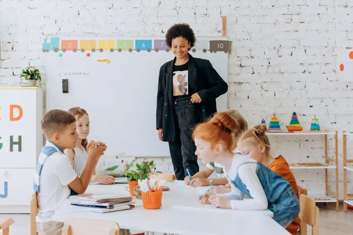 30 People Reveal Which Professions Are Hell Even Though They Sound Fun