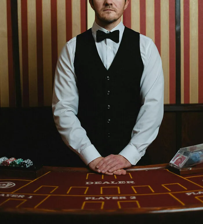 30 Sad And Wild Casino Secrets People Discovered After Working In A Casino