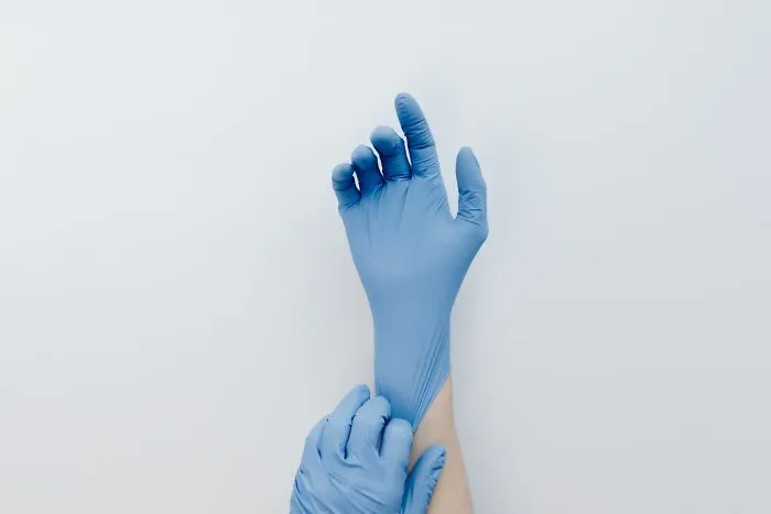 “I Can Smell These In Someone From Several Feet Away”: 30 Hygiene Habits Everybody Should Follow