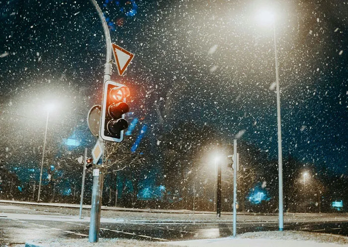 “Still Can't Explain What We Saw”: 30 Eerie Sights That Made Nighttime Drivers Question All