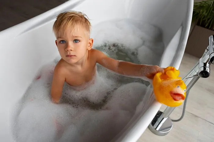 “Not Being Bathed”: 40 Signs The Kids Are Not Alright Because Of Bad Parenting
