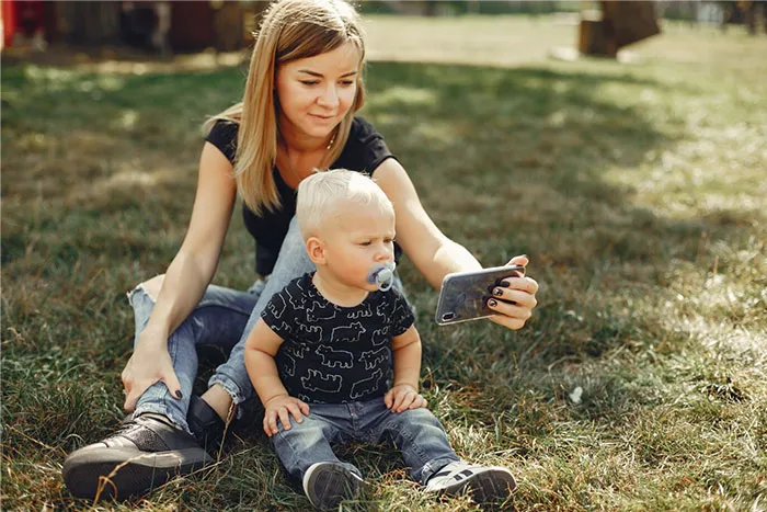 “Not Being Bathed”: 40 Signs The Kids Are Not Alright Because Of Bad Parenting