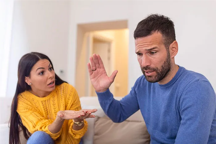 30 Señales de alarma que dicen «malos padres» a gritos