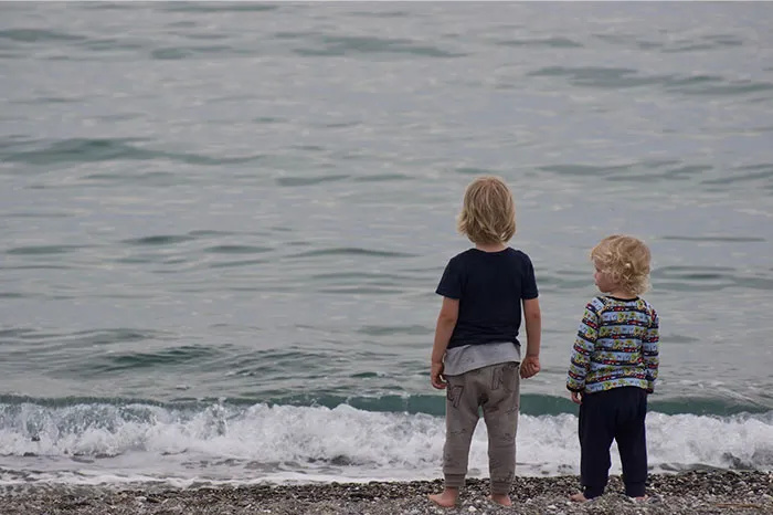 “Not Being Bathed”: 40 Signs The Kids Are Not Alright Because Of Bad Parenting