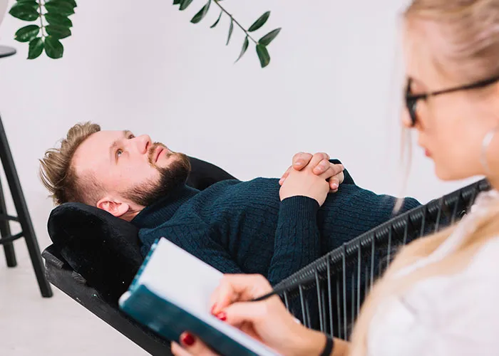 30 Disturbing, Bizarre, And Wholesome Things People Discovered About Partners Only After Marriage