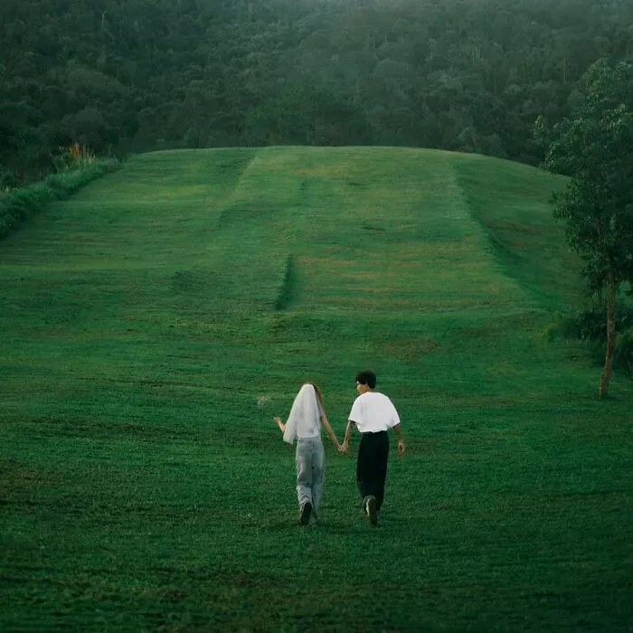 I Took Pictures Of The Most Beautiful Grass Hill In Vietnam (10 Pics)