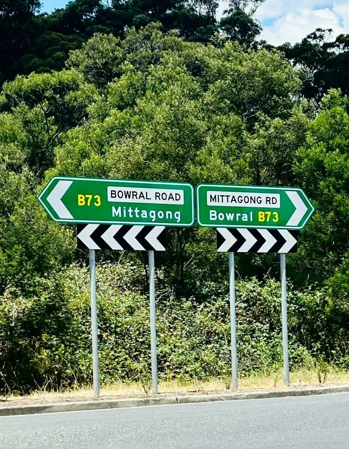 Sólo en Australia se puede encontrar la carretera de Mittagong que lleva a Bowral y la carretera de Bowral que lleva a Mittagong