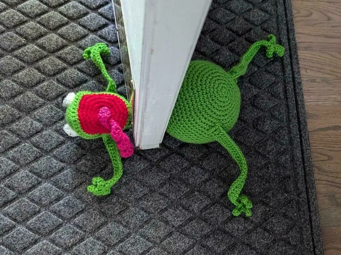 How'd I Do? Frog Doorstopper