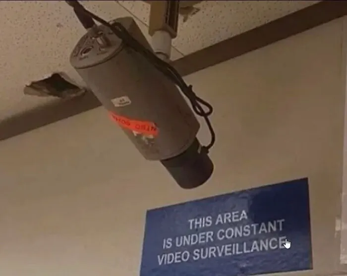 Este area está constantemente bajo vigilancia en video