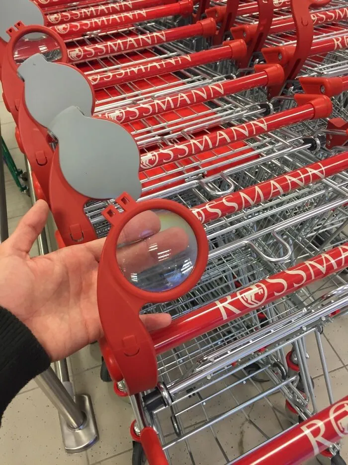 This Supermarket Has Magnifying Lenses On Their Carts To Help People Read Product's Lables