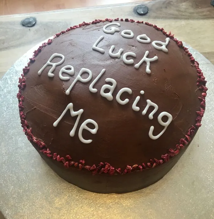 Dejé mi trabajo de 2 años para hacer un máster y quería hacerles una tarta para darles las gracias.
