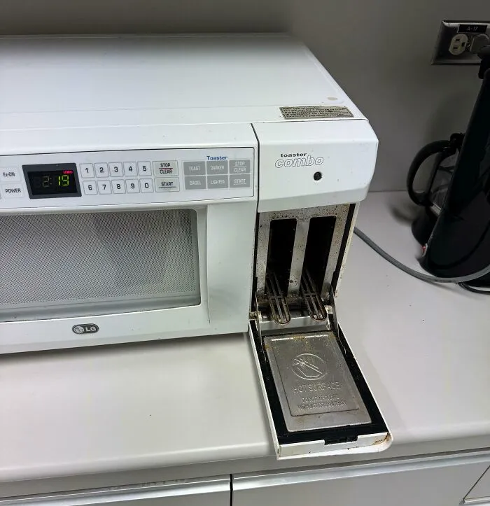 This Microwave Has A Built In Toaster