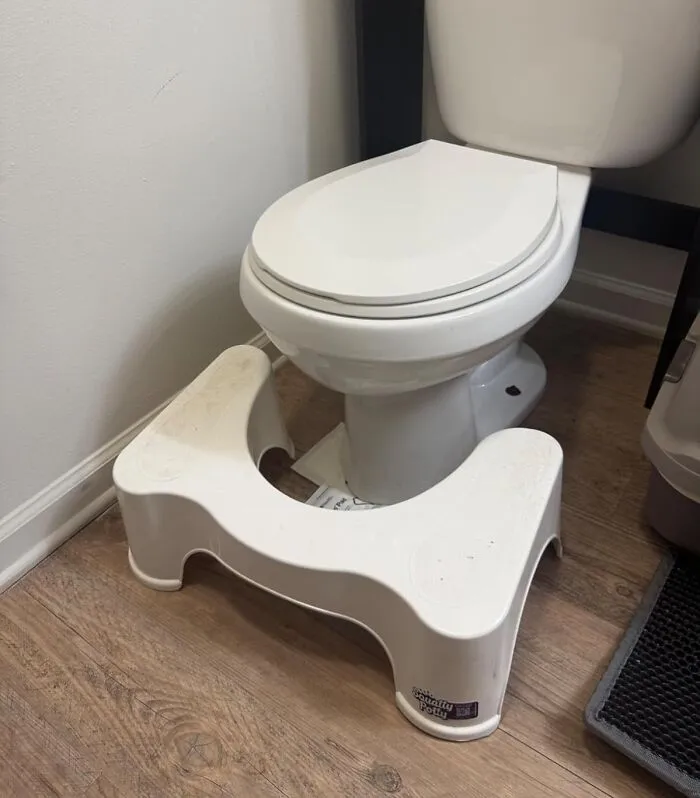 Master The Art Of Bathroom Efficiency With The <a Style="Display:inline;" Href="Https://Www.amazon.com/Squatty-Potty-Original-Bathroom-Toilet/Dp/B00eskvn7w?ie=utf8&th=1&linkcode=ll1&tag=bpelk-20&linkid=9c528e1a0f27e1df32f1f9e057626bcc&language=en_us&ref_=as_li_ss_tl" Target="_blank"><span Style="Font: Inherit; Color: #d74b1f;"> Squatty Potty </Span>. Your Bum (And Your Pipes) Will Thank You