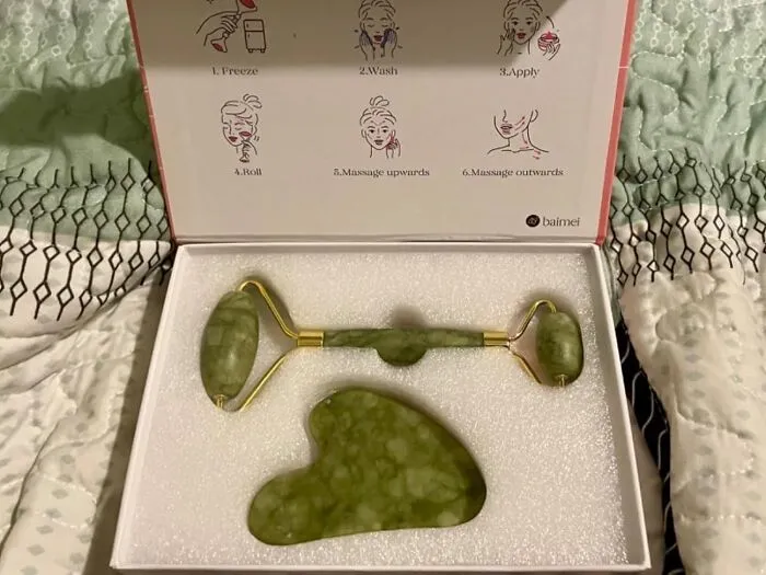 If It Wasn't For All The GRWM Girlies, How Would We Have Ever Known We Needed To Drain Our Lymphatic System With A <a Style="Display:inline;" Href="Https://Www.amazon.com/Baimei-Roller-Massager-Treatment-Routine/Dp/B08rd6s5hf?ie=utf8&th=1&linkcode=ll1&tag=bpboar-20&linkid=07846d0ca2213a4964f49bec16baeb83&language=en_us&ref_=as_li_ss_tl" Target="_blank"><span Style="Font:inherit;color:#d74b1f;"> Gua Sha & Jade Roller </Span> 