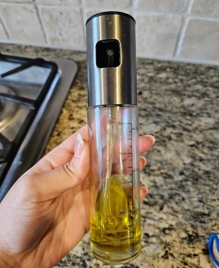 Spray, Sizzle, Repeat - The <a Style="Display:inline;" Href="Https://Www.amazon.com/Gp/Customer-Reviews/R238af7n6ju548?ie=utf8&asin=b08bfd54yw&linkcode=ll2&tag=bpgrape-20&linkid=4e51090490fc0e162af90ac1a22b55b3&language=en_us&ref_=as_li_ss_tl" Target="_blank"><span Style="Font: Inherit; Color: #d74b1f;"> Oil Oasis Cooking Oil Sprayer </Span> Brings A Fine Mist Of Flavor To Your Cooking Game. Perfectly Portioned And Mess-Free, This Sprayer Is The Secret To Cooking Like A Pro (Without The Pro-Level Cleanup)