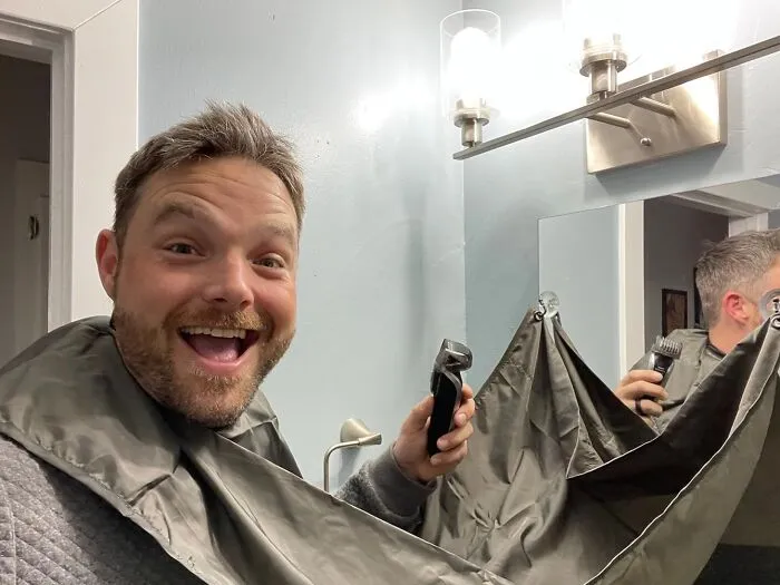  We Can Hear Girlfriends And Roommates Everywhere Give 3 Cheers For The <a Style="Display:inline;" Href=" Https://Www.amazon.com/%ef%bb%bf%ef%bb%bfbeard-Beard-Deluxe-Catcher-Shaving/Dp/B01fj9ge74?ie=utf8&linkcode=ll1&tag=bpbison-20&linkid=45c9c98613771754eb9391895275579a&language=en_us&ref_=as_li_ss_tl" Target="_blank"><span Style="Font:inherit;color:#d74b1f;"> Beard Apron </Span> 