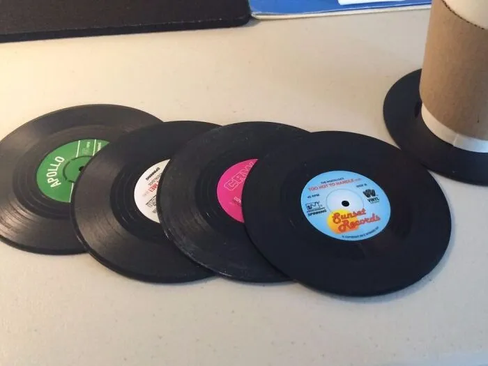 Spin Some Retro Protection For Your Furniture With These Groovy <a Style="Display:inline;" Href="Https://Www.amazon.com/Spinning-Hat-Retro-Vinyl-Coasters/Dp/B0077am71q?ie=utf8&linkcode=ll1&tag=bpfrog-20&linkid=6ba3d4dc090e314d7d5a156b90ff62e2&language=en_us&ref_=as_li_ss_tl" Target="_blank"><span Style="Font: Inherit; Color: #d74b1f;"> Vinyl Coasters </Span>. Shaped Like Mini Vinyl Records, These Coasters Bring A Touch Of Vintage Cool To Your Coffee Table