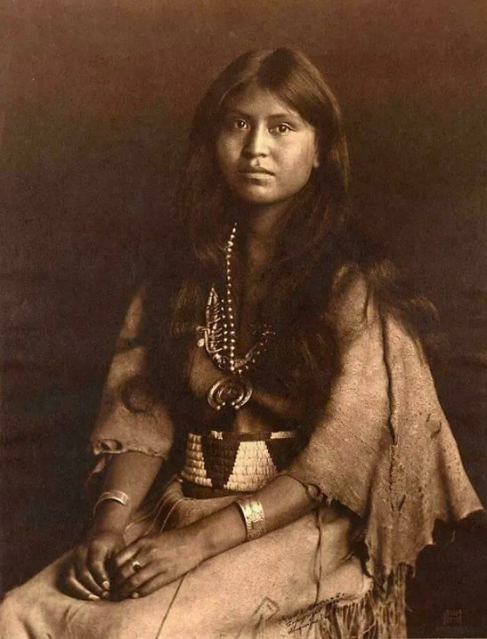 Lotta Atsye, la hija del jefe de Laguna Pueblo, 1904