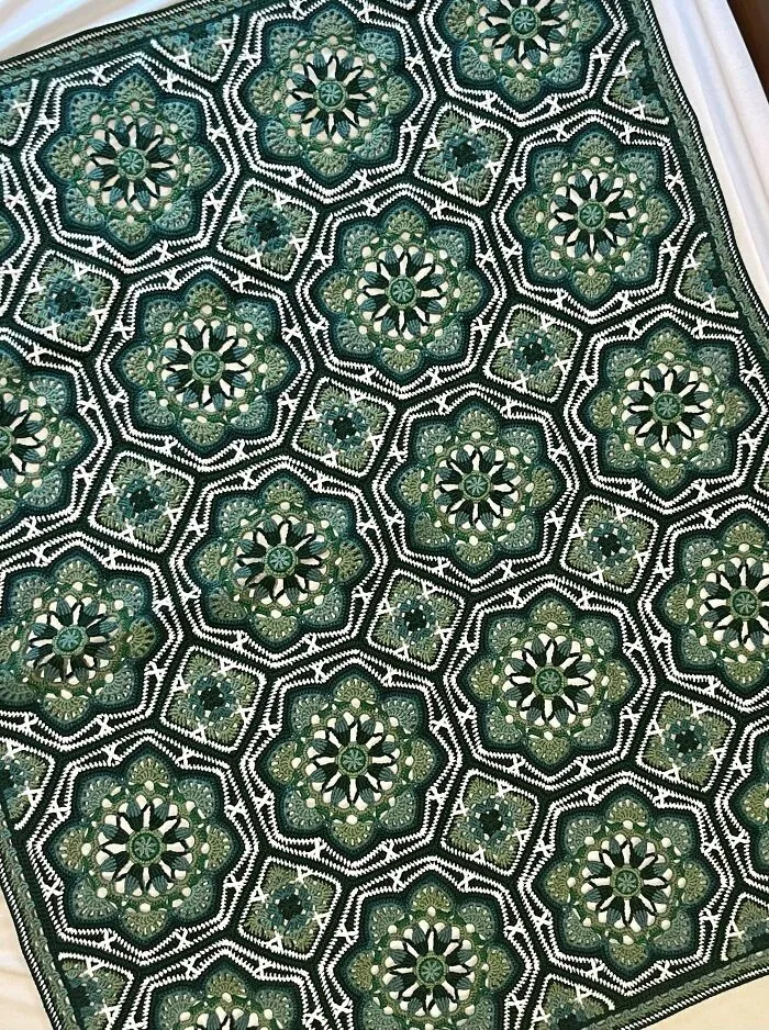 Finally Finished A Green Persian Tiles Blanket!!