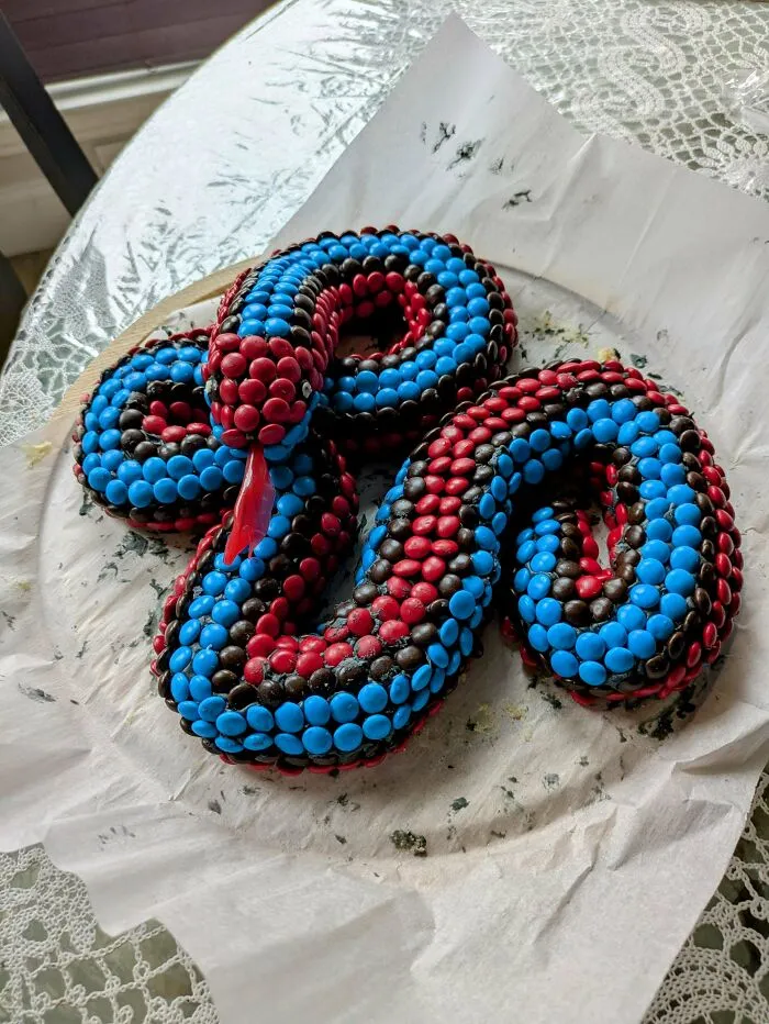 Tarta en forma de serpiente 🐍
