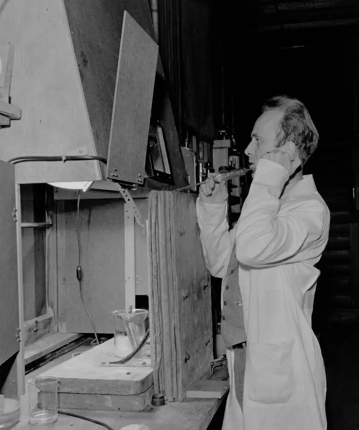 30 Moments In History That Got Ghosted By Humanity