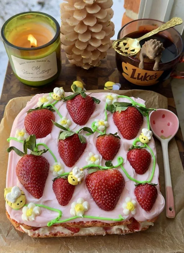 I Wanted Strawberry Cake So I Made A Strawberry Cake