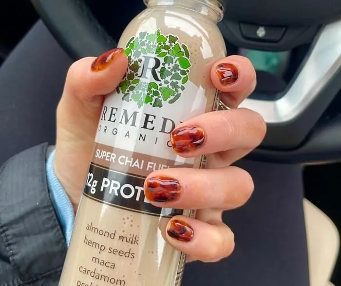 Create Dazzling Nail Art With Some Cool <a Style="Display:inline;" Href="Https://Www.amazon.com/Halloween-Gel-Polish-Burgundy-Magnetic/Dp/B0c34c5k9p?ie=utf8&linkcode=ll1&tag=bppanda-20&linkid=ed6701ce2cb75dc20407139af4a452ec&language=en_us&ref_=as_li_ss_tl" Target="_blank"><span Style="Font: Inherit; Color: #d74b1f;"> Holographic Nail Polish</Span>, Ready To Make You Stand Out From The Crowd With Fun Patterns You Create Yourself!