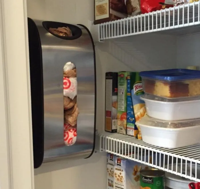 This <a Style="Display:inline;" Href="Https://Www.amazon.com/Simplehuman-Grocery-Dispenser-Brushed-Stainless/Dp/B007zf638g?ie=utf8&th=1&linkcode=ll1&tag=bpbat-20&linkid=e7cd0d9fa2c3bb0dfb5ff1abfd1011f4&language=en_us&ref_=as_li_ss_tl" Target="_blank"><span Style="Font: Inherit; Color: #d74b1f;"> Grocery Bag Dispenser </Span> Keeps All Those Plastic Grocery Bags Away And Easy To Grab