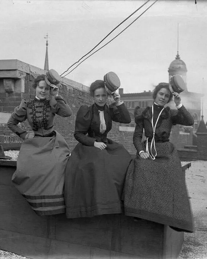 Department Store Workers On Their Lunch Break, Chattanooga, Tn, 1905