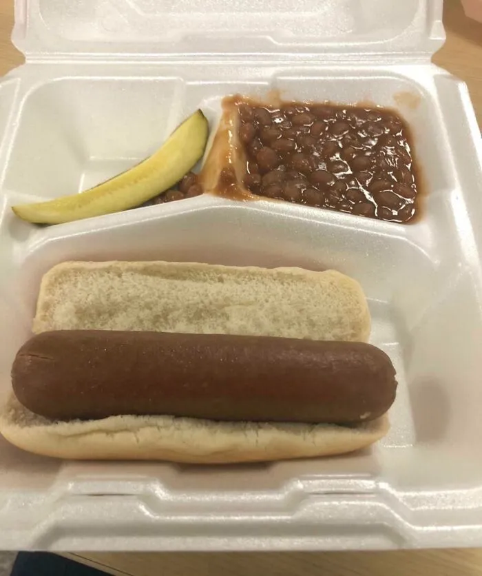 After A Year Nurse Shortages, Running Out Of PPE, Working Employees To The Bone Without Hazard Pay, This Is The Meal My Wife’s Hospital Had The Audacity To Serve For Nurse’s Appreciation Week