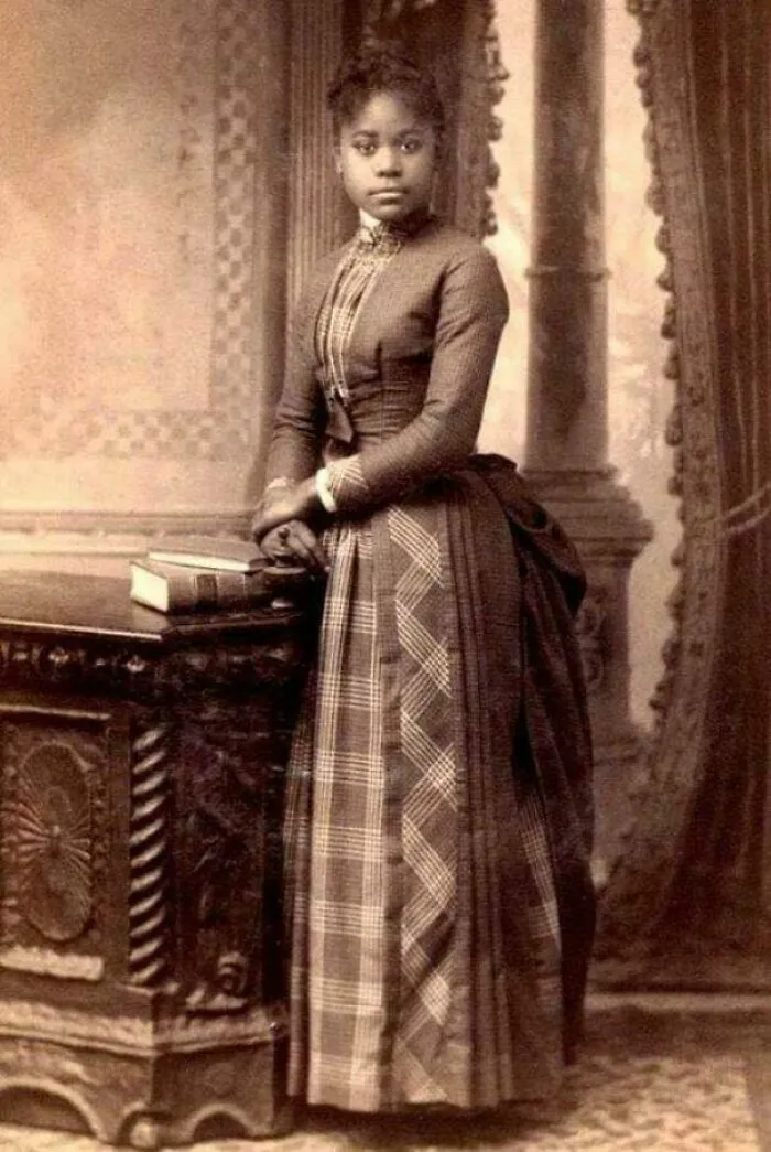 Joven con libros, alrededor de 1890