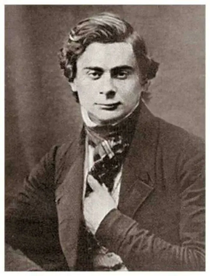 El paleontólogo Thomas Huxley, quien descubrió que las aves descendían de los dinosaurios. 1846