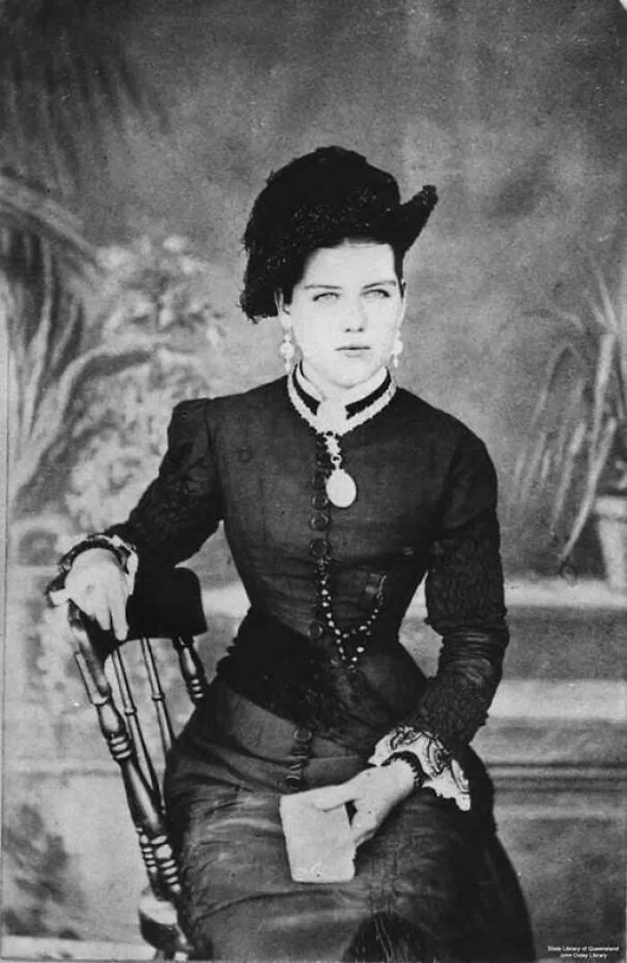 Mujer de Queensland, 1884