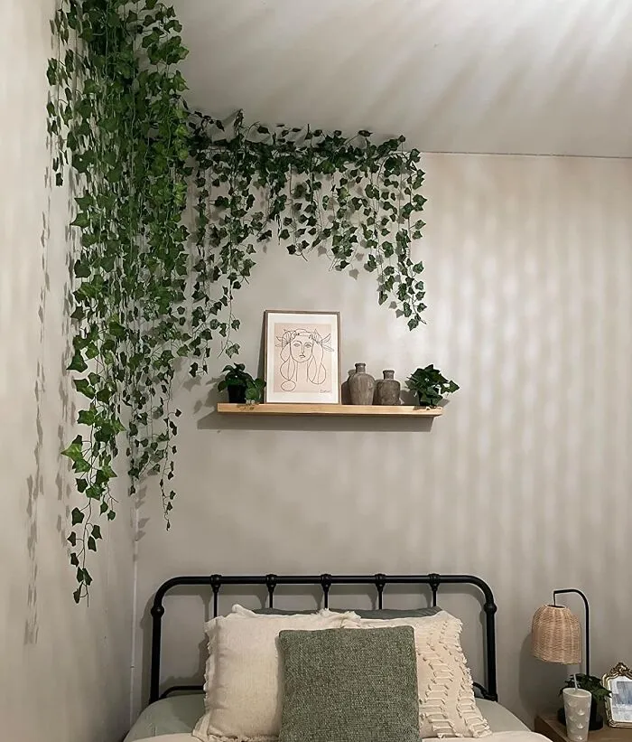 Bring The Jungle Indoors (Minus The Maintenance) With These <a Style="Display:inline;" Href="Https://Www.amazon.com/Cewor-Artificial-Greenery-Wedding-Decoration/Dp/B0744c6w77?ie=utf8&th=1&linkcode=ll1&tag=bphorse-20&linkid=c39c4e67a3492d507ddc875d31f49f59&language=en_us&ref_=as_li_ss_tl" Target="_blank"><span Style="Font: Inherit; Color: #d74b1f;"> Artificial Vines For Decor </Span>, A Low-Maintenance, High-Style Way To Add Some Greenery To Your Space