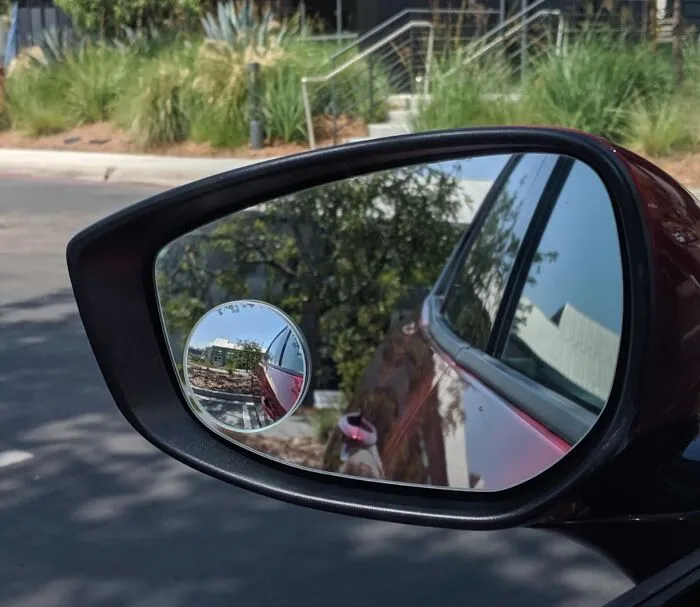 See What You've Been Missing With This <a Style="Display:inline;" Href="Https://Www.amazon.com/Ampper-Blind-Mirror-Frameless-Convex/Dp/B01cv4ancc?ie=utf8&th=1&linkcode=ll1&tag=bphyena-20&linkid=da6ae37e769d4c5b454be3ecf446c12c&language=en_us&ref_=as_li_ss_tl" Target="_blank"><span Style="Font: Inherit; Color: #d74b1f;"> Blindspot Mirror </Span>, A Clever Little Accessory That Helps You Stay Safe And Aware On The Road!