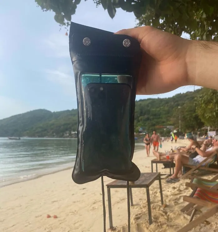 Acabo de comprar esta funda protectora subacuática en Tailandia y me fui a nadar con ella