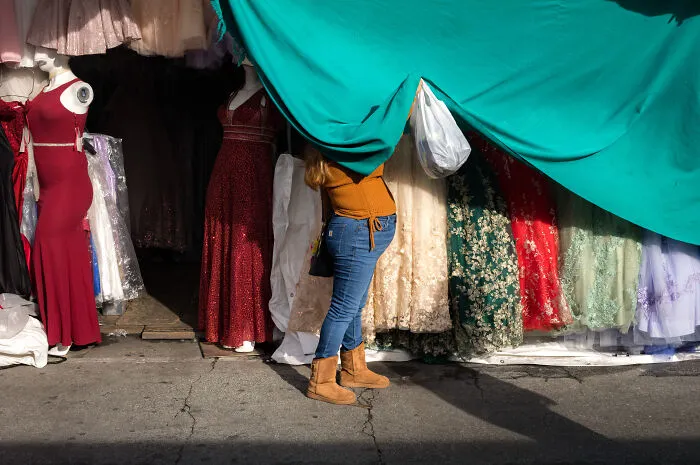 I Photographed The Soul Of A Flea Market Before It’s Gone Forever (18 Pics)