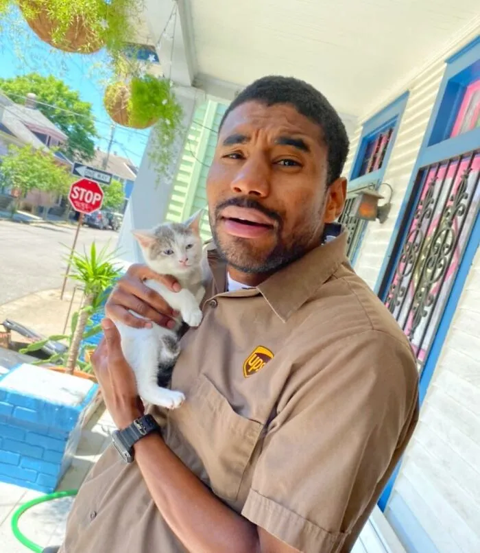 This UPS Driver's 21 New Photos With Pets Are The Dose Of Wholesome Content You Need