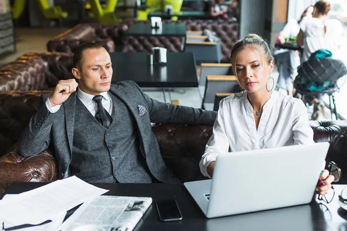 People Are Revealing Their Professions That Earn Them Over $10K A Month
