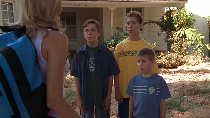 40 Shows That Have Amazing Rewatchability According To Folks Online
