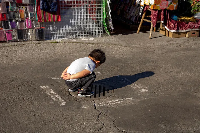 I Photographed The Soul Of A Flea Market Before It’s Gone Forever (18 Pics)
