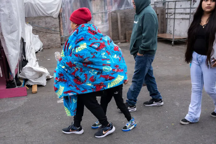 I Photographed The Soul Of A Flea Market Before It’s Gone Forever (18 Pics)