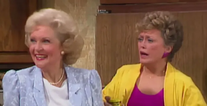 40 Shows That Have Amazing Rewatchability According To Folks Online