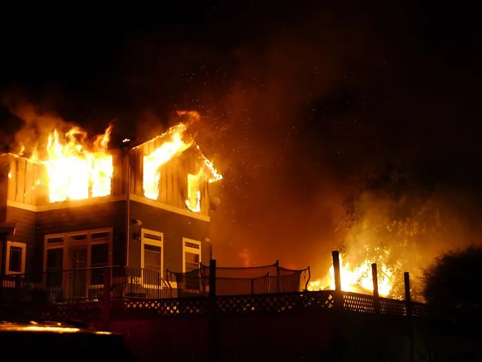 La policía declaró que Delimar Vera, de 10 días, murió en un incendio, pero su madre estaba convencida de que había sido secuestrada