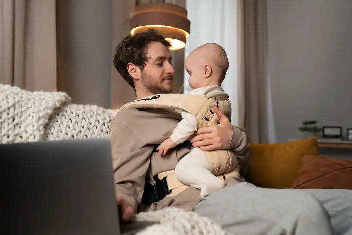 36 Non-Toxic Ways To Spot A Guy Who’s Completely Secure In His Masculinity