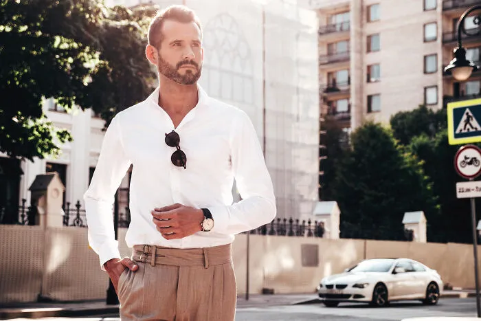 36 Non-Toxic Ways To Spot A Guy Who’s Completely Secure In His Masculinity