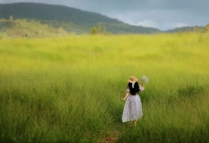 I Took Pictures Of The Most Beautiful Grass Hill In Vietnam (10 Pics)
