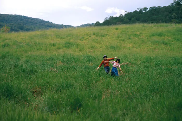 I Took Pictures Of The Most Beautiful Grass Hill In Vietnam (10 Pics)